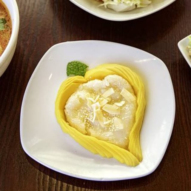 Sweet Sticky Rice and Mango.