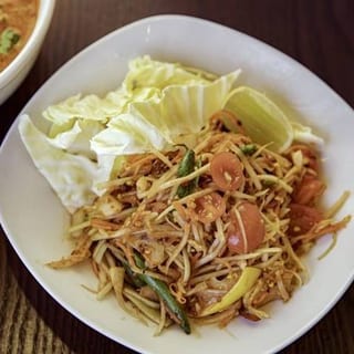 Som Tum (Papaya Salad)